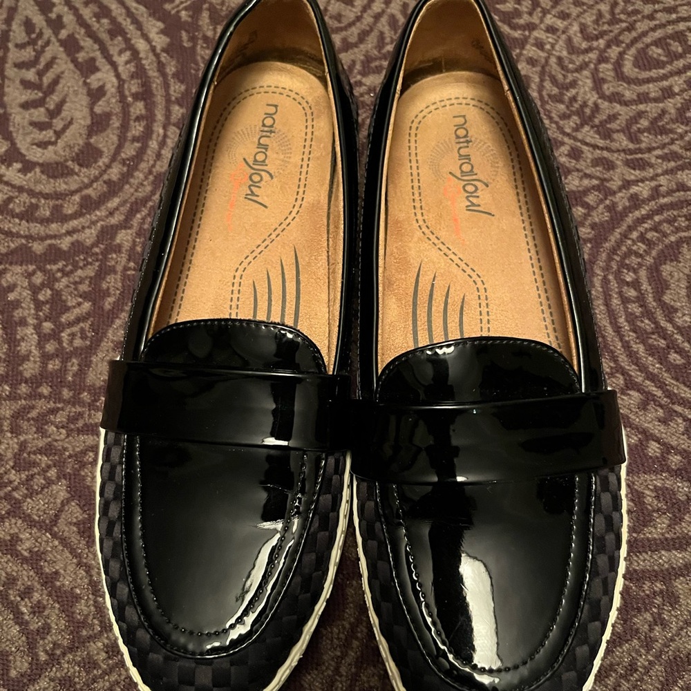 Natural Soul Farrah Loafer Size 7.5